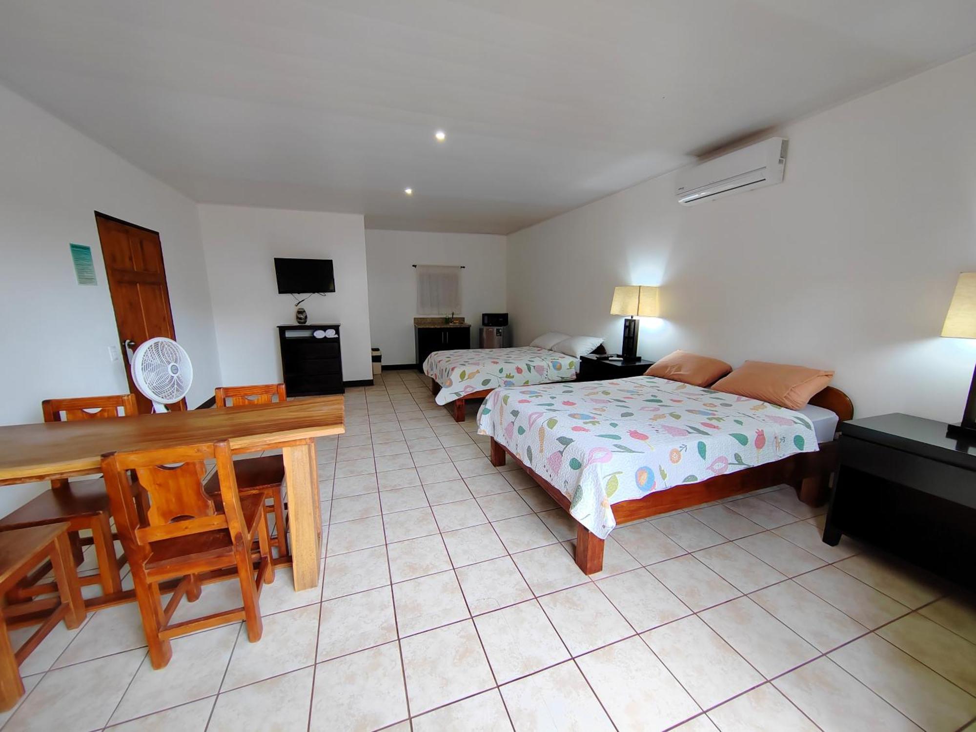 Hotel Ranchos 3*